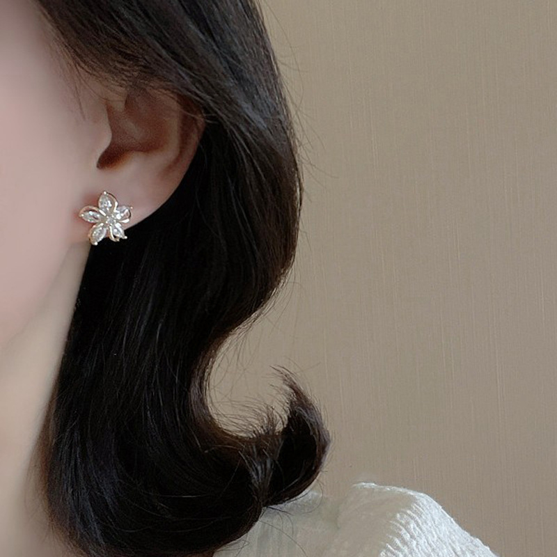 Dainty Flower Stud Earrings fo - đánh giá và giá Conch Earring Hoop